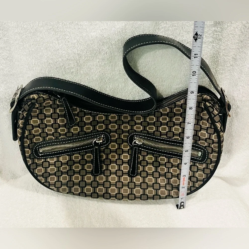 Cute nine West hobo bag